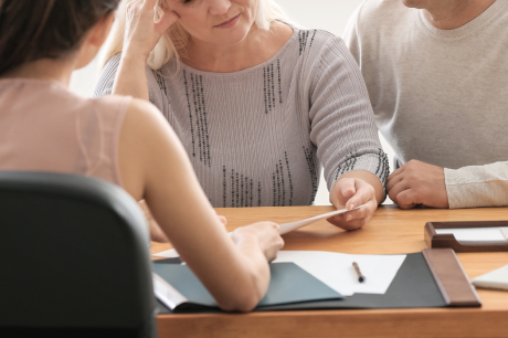 Herències internacionals: què passa si l’hereu o el causant viuen a l’estranger?