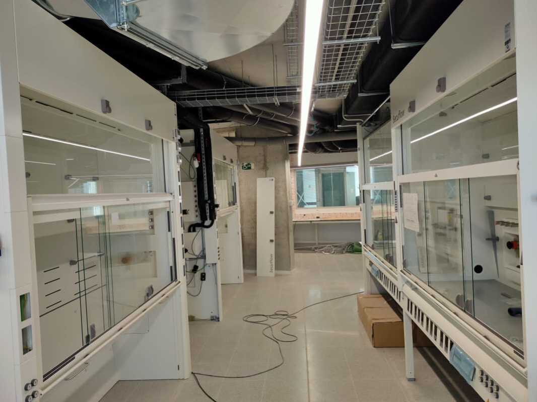 Together with research by designing pioneering hydrogen and photovoltaic research laboratories