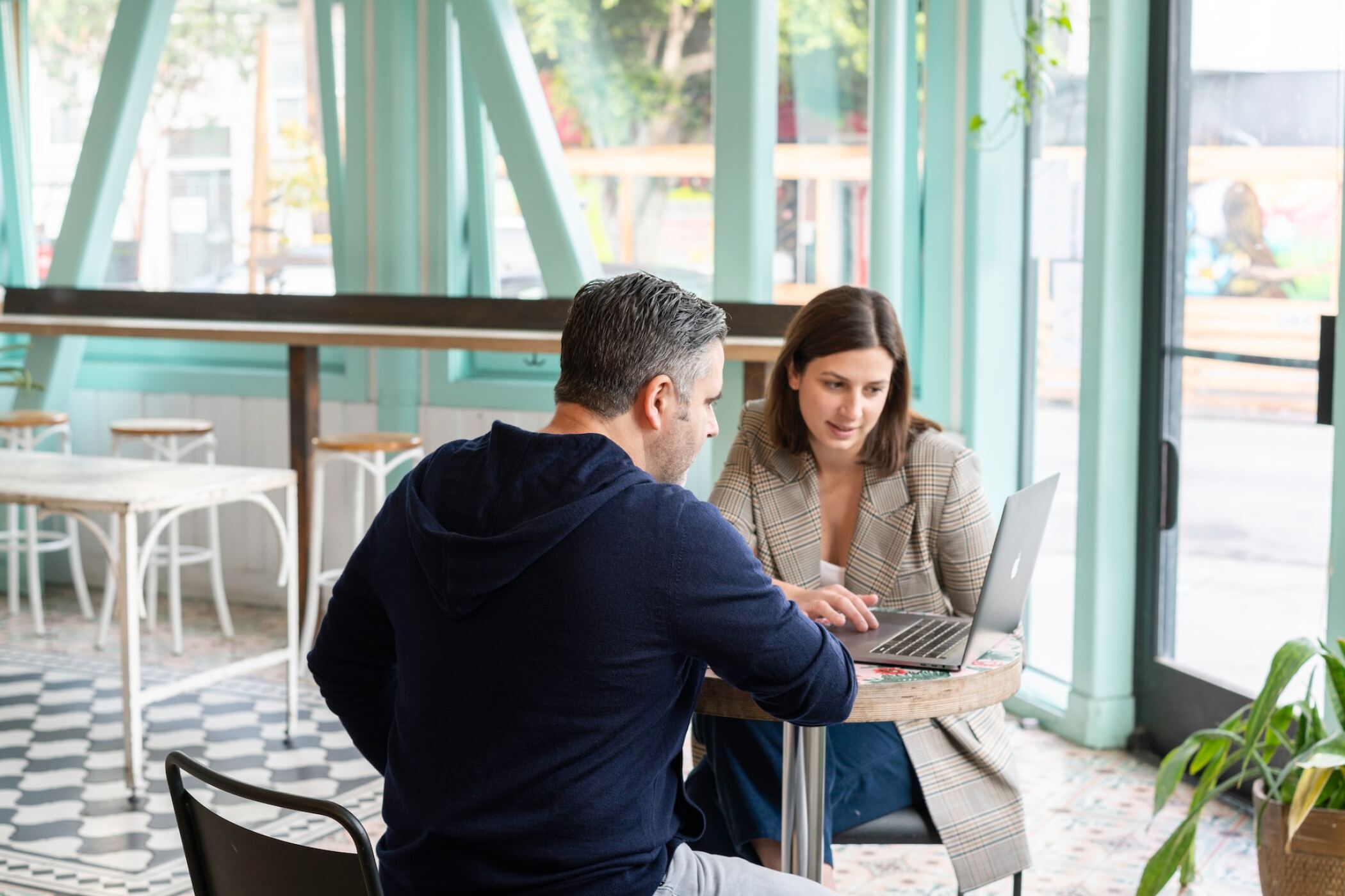 Proyectando el futuro generacional de las empresas familiares a través del protocolo familiar.